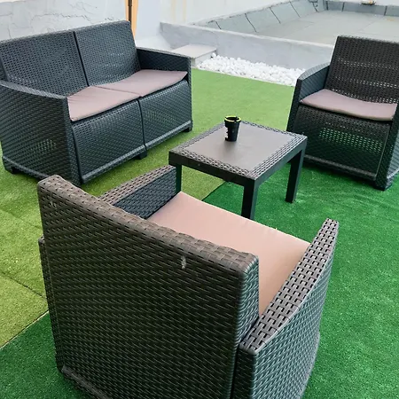 Hope Lighthouse * בארי