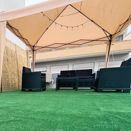 Hope Lighthouse * בארי